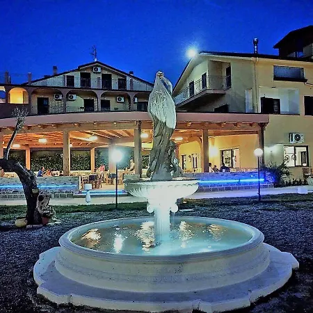 农家乐 Agriturismo Fonte Madonna Crosia