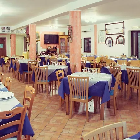 Agroturismo Agriturismo Fonte Madonna *